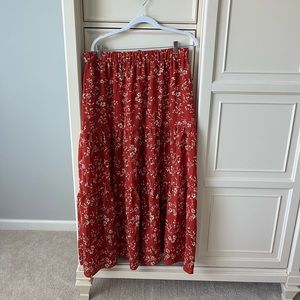 SHEIN 2 piece set, red and white floral skirt and top, NWOT, size 2X